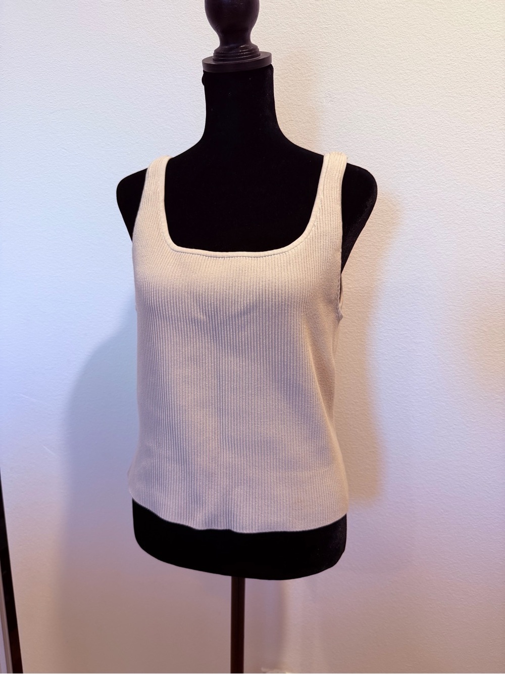 Babaton Ribbed Square-Neck Tank